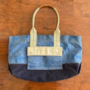 COPY - COPY - FOSSIL Blue Floral Print Canvas Tote Bag